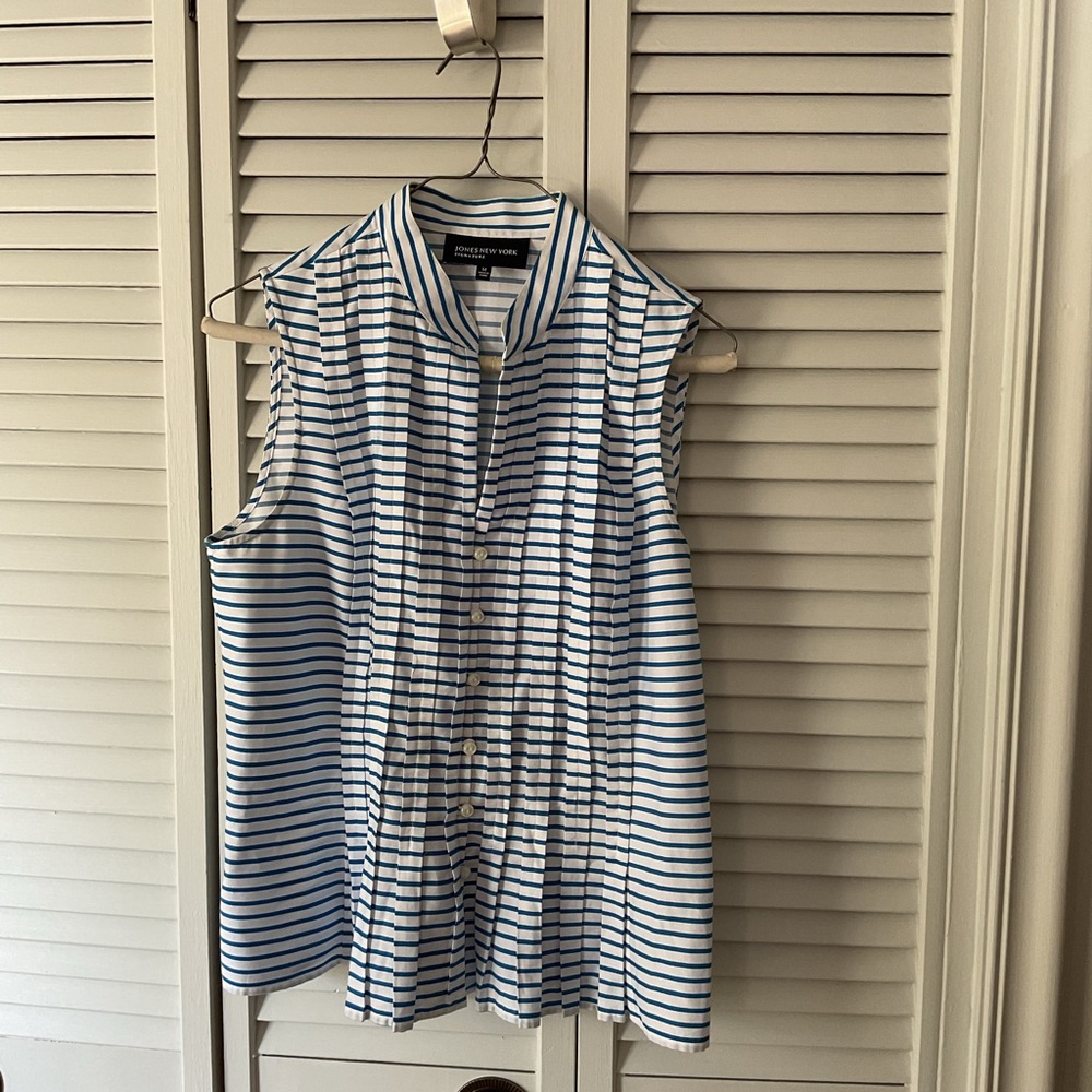 Jones New York Blue and White Striped Sleeveless Blouse